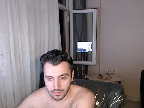 handsomeee04 online show from July 14, 2026, 11:10 pm