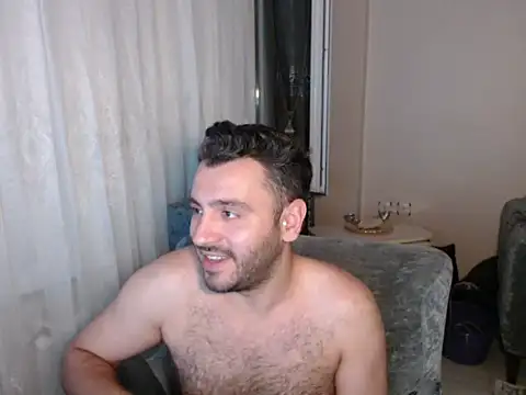 handsomeee04 online show from August 4, 2026, 10:23 pm