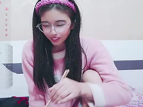 lingling998 online show from February 25, 2025, 5:58 pm