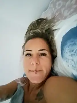 Evapecadora online show from November 3, 2025, 2:29 pm