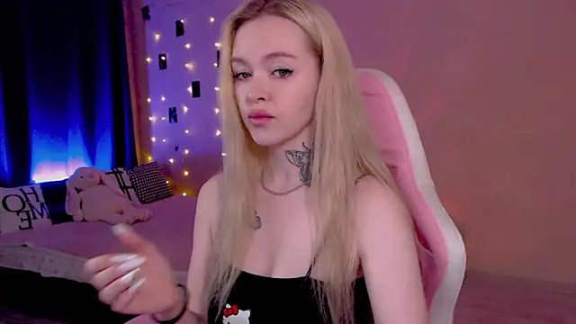 Snapshot of Naughty_Mable chatting on June 6, 2026, 1:54 am Naughty Mable online show from June 6, 2026, 1:54 am