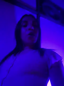 Snapshot of fox_naughty_violet chatting on January 19, 2025, 4:33 am fox naughty violet online show from January 19, 2025, 4:33 am