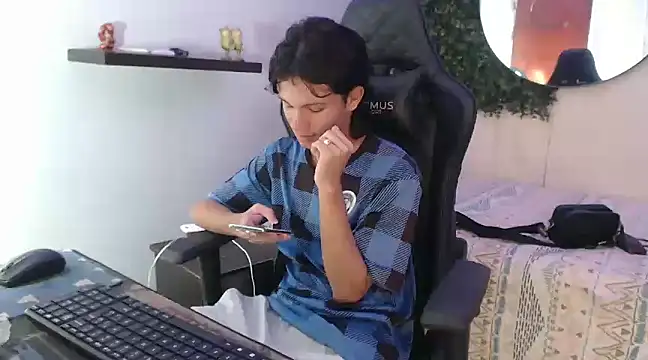 andy dan18 online show from January 9, 2025, 11:34 pm