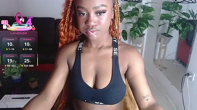 Snapshot of nikkystorm1_ chatting on September 25, 2025, 2:32 pm nikkystorm1  online show from September 25, 2025, 2:32 pm