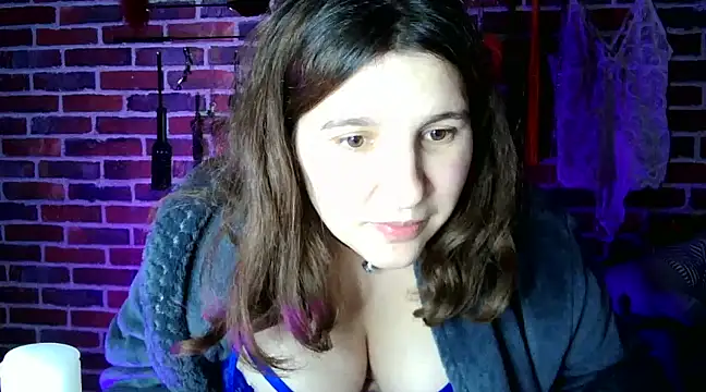 Snapshot of Heleneecesmecs2 chatting on January 22, 2025, 5:48 am Heleneecesmecs2 online show from January 22, 2025, 5:48 am