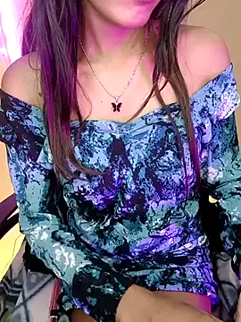 crezygirl0143 online show from February 3, 2025, 5:29 am