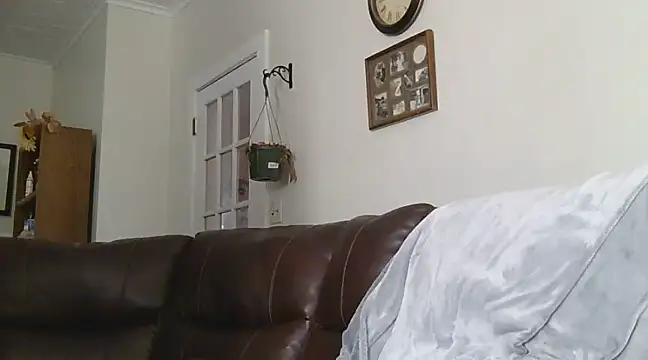 jaslenelovely online show from January 22, 2025, 3:40 pm