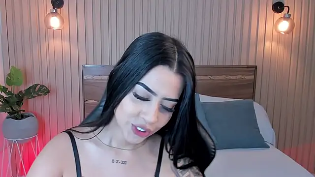 veronica 19  online show from January 17, 2025, 7:16 pm