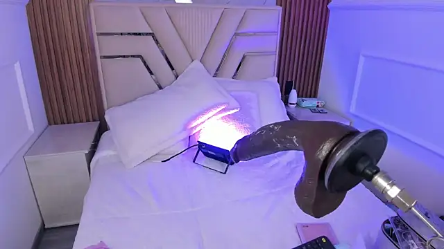 LolaAngellx online show from February 10, 2025, 11:13 pm