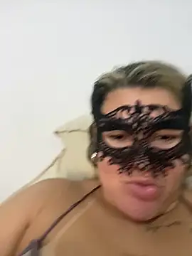 Snapshot of Casadadelicia26 chatting on February 15, 2026, 6:21 am Casadadelicia26 online show from February 15, 2026, 6:21 am