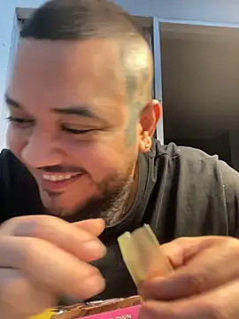 El Titan1998 online show from November 25, 2025, 10:32 pm