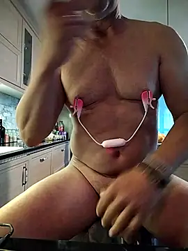 kevincumporn online show from May 8, 2026, 3:23 am