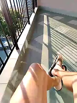 kevincumporn online show from June 14, 2026, 4:03 am
