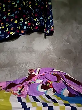 Andres123cv online show from February 2, 2026, 7:56 pm