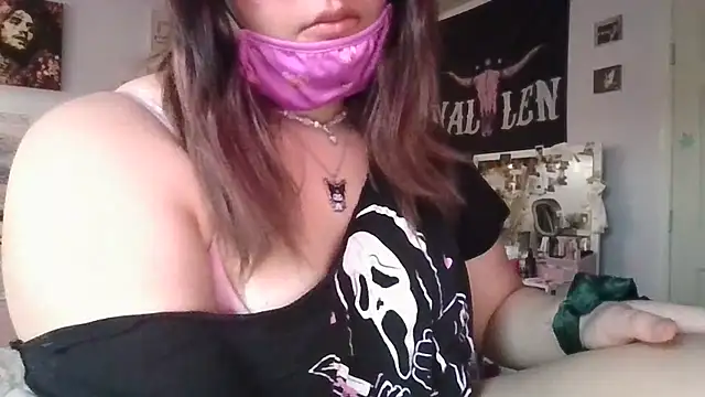 pink-hazee online show from February 24, 2025, 11:52 pm