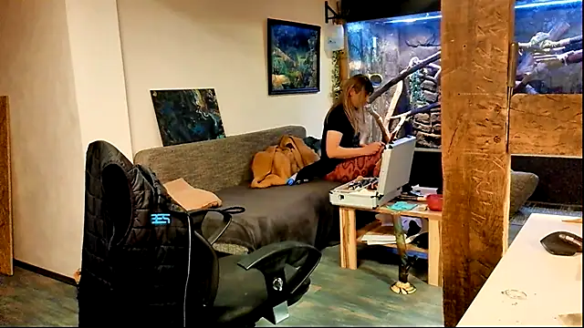 Snapshot of DYasmin69 chatting on October 9, 2025, 6:39 pm DYasmin69 online show from October 9, 2025, 6:39 pm