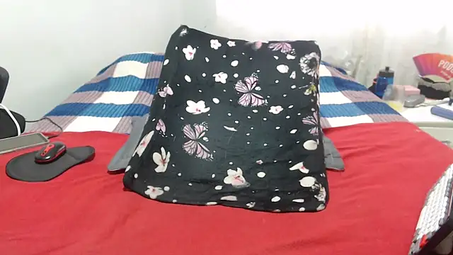 Girlhornyx online show from November 13, 2025, 7:24 pm