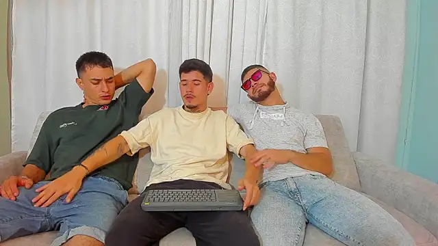 hell twink online show from May 2, 2026, 1:54 am