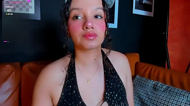 Snapshot of LucyLovelyy chatting on January 9, 2025, 8:01 pm LucyLovelyy online show from January 9, 2025, 8:01 pm