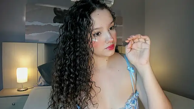 LucyLovelyy online show from July 22, 2026, 2:36 am