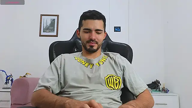 Snapshot of Massimoo_07 chatting on September 10, 2025, 9:26 pm Massimoo 07 online show from September 10, 2025, 9:26 pm