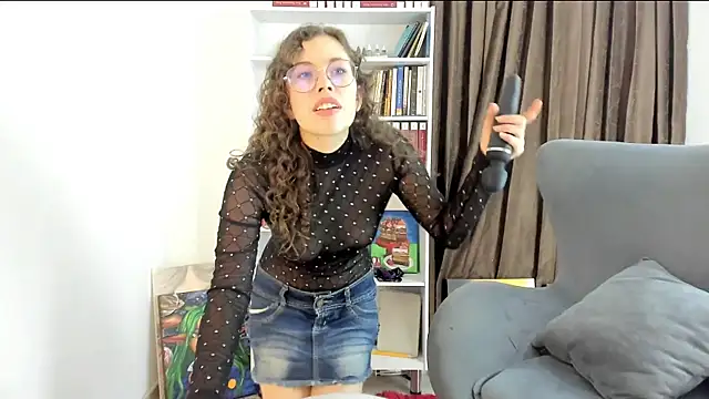 Snapshot of TORALAY chatting on January 11, 2025, 1:53 pm TORALAY online show from January 11, 2025, 1:53 pm