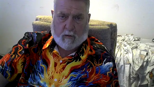 viejo oso online show from October 18, 2025, 4:04 am