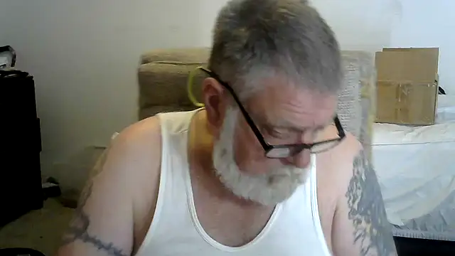 viejo oso online show from March 1, 2026, 10:45 pm