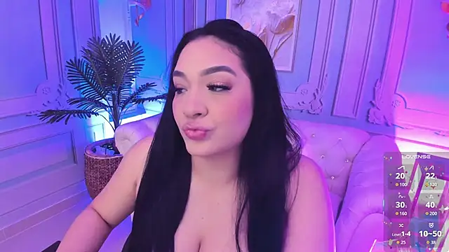 stefany duque1  online show from November 12, 2025, 3:29 am