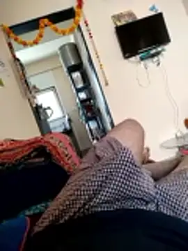 hot punekar online show from November 2, 2025, 6:49 am