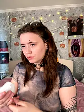 Sabrina shells online show from October 30, 2025, 10:38 am