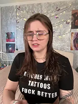 Sabrina shells online show from December 4, 2025, 9:29 am