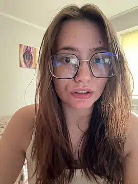 Snapshot of Sabrina_shells chatting on May 30, 2026, 9:28 am Sabrina shells online show from May 30, 2026, 9:28 am