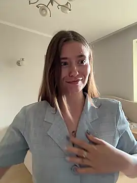 Snapshot of Sabrina_shells chatting on July 15, 2026, 9:25 am Sabrina shells online show from July 15, 2026, 9:25 am
