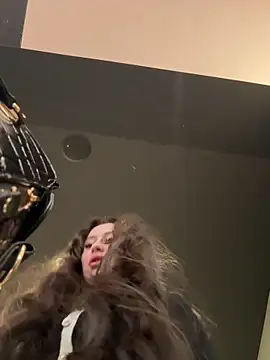 AndreaMood online show from February 10, 2025, 7:36 am