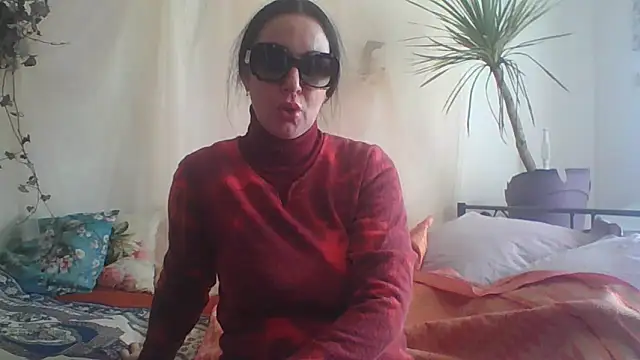 Snapshot of BELLAMORGANE1 chatting on February 5, 2025, 4:14 pm BELLAMORGANE1 online show from February 5, 2025, 4:14 pm