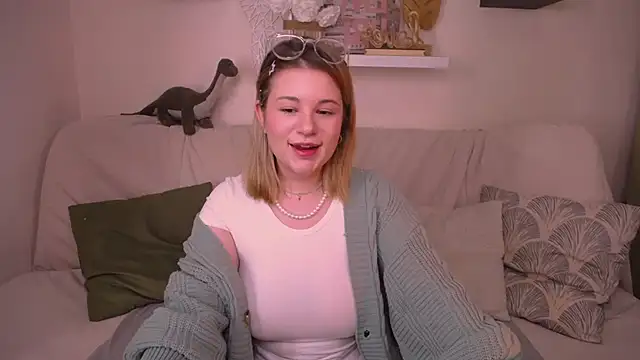 TessPleasure online show from January 22, 2025, 6:31 am