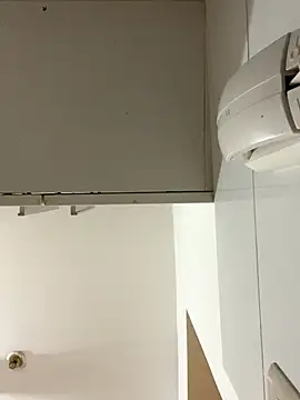 StarSex22 online show from October 17, 2025, 4:04 am