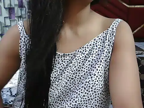 Snapshot of Somiya87 chatting on September 26, 2025, 1:04 pm Somiya87 online show from September 26, 2025, 1:04 pm