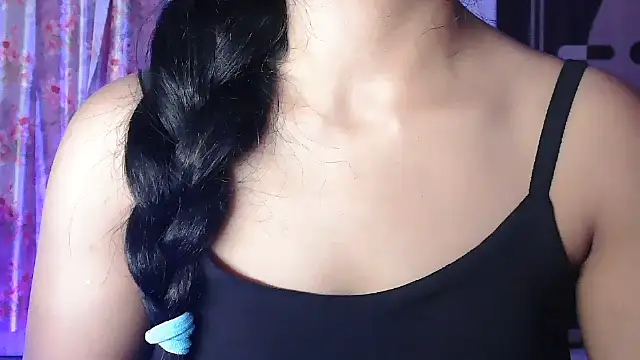Somiya87 online show from May 17, 2026, 7:54 pm