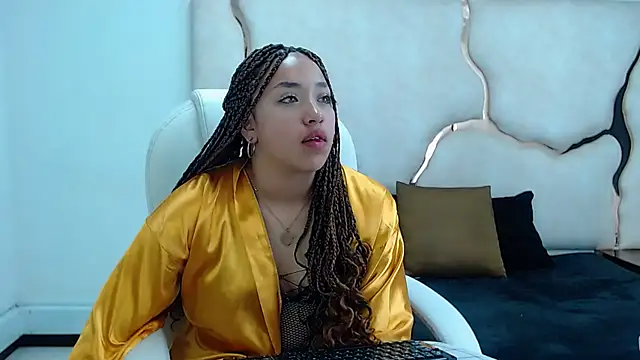 IsabellRodriguez18 online show from January 22, 2025, 7:25 am