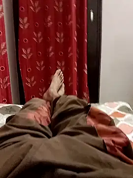 Snapshot of playboyz77 chatting on December 28, 2024, 2:10 pm playboyz77 online show from December 28, 2024, 2:10 pm