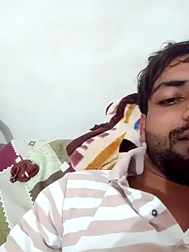 Snapshot of playboyz77 chatting on January 6, 2025, 2:58 pm playboyz77 online show from January 6, 2025, 2:58 pm