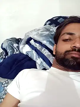 Snapshot of playboyz77 chatting on February 19, 2025, 6:21 pm playboyz77 online show from February 19, 2025, 6:21 pm