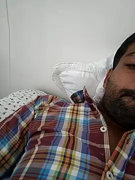 Snapshot of playboyz77 chatting on October 13, 2025, 5:40 am playboyz77 online show from October 13, 2025, 5:40 am