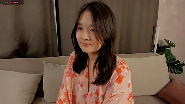 Maekko online show from February 25, 2026, 5:22 pm