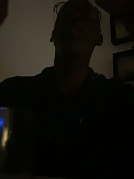 BuffBlackThug online show from September 18, 2025, 1:40 am