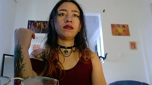 Snapshot of Maam_Ine chatting on April 14, 2026, 10:49 pm Maam Ine online show from April 14, 2026, 10:49 pm