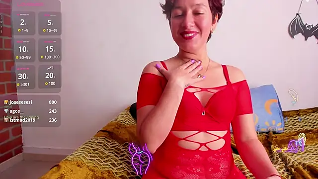 Snapshot of Laura_hellss chatting on February 3, 2025, 6:07 pm Laura hellss online show from February 3, 2025, 6:07 pm