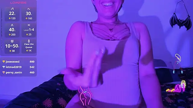 Snapshot of Laura_hellss chatting on February 19, 2025, 2:44 am Laura hellss online show from February 19, 2025, 2:44 am